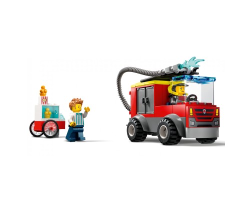 Конструктор LEGO City Пожежне депо та пожежна машина 153 деталі (60375)