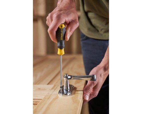 Викрутка Stanley Cushion Grip, SL 5.5x100мм, з жалом, що розширюється. (STHT16146-0)