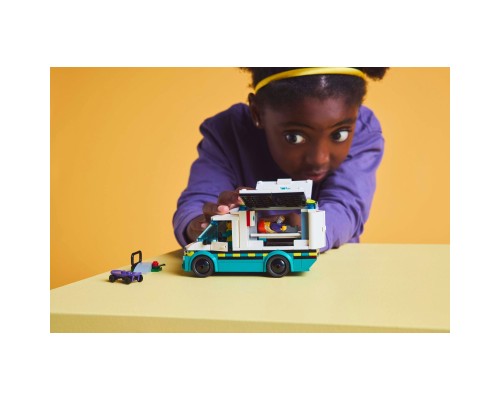 Конструктор LEGO City Швидка допомога (60451)