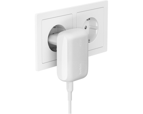 Зарядний пристрій Belkin 42W USB-C PD PPS 30W USB-A 12W white (WCB009VFWH)