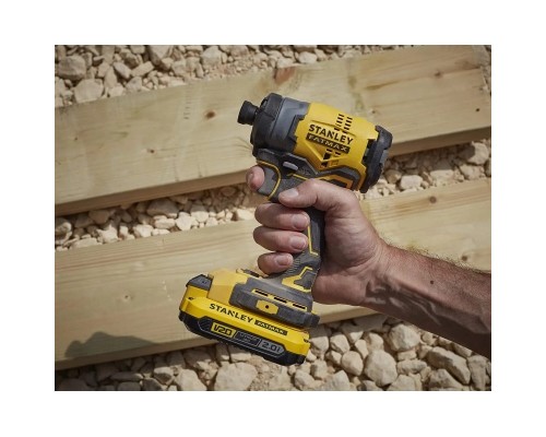 Гайковерт Stanley FatMax, Li-Ion 18В, 2x2Ah, 165 Нм, 2800 об/хв, 3100 уд/хв, 3.48 кг, кейс (SFMCF810D2K)
