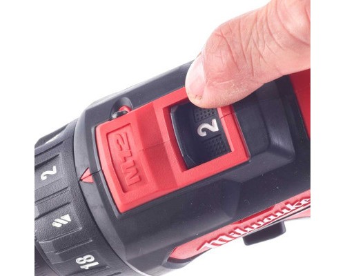 Шуруповерт Milwaukee M12 BDD-201C, 30 Нм, 2Ah, кейс (4933479439)