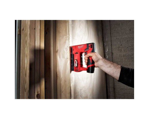Степлер будівельний Milwaukee M12 BST-202X 2x2Ah, HD кейс (4933459635)