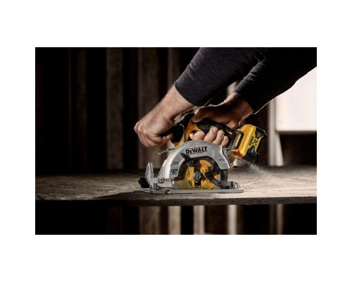 Дискова пила DeWALT 12В XR Li-lon безщіткова, диск 140х20 мм, 2x5Ah, кейс TSTAK (DCS512P2)