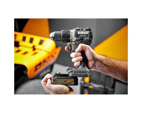 Шуруповерт DeWALT McLaren F1, XR Li-Ion PowerStack 18V GFN блок 2x1.7Ah, 90 Нм, кейс TSTAK (DCD85ME2GT)