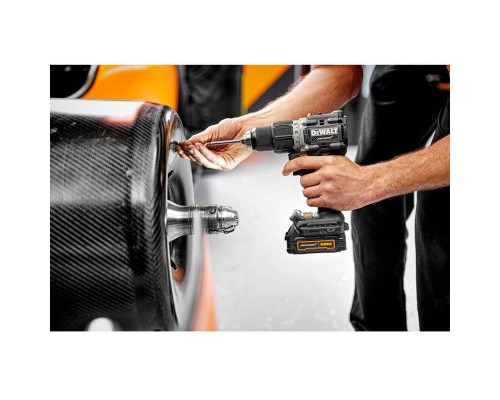 Шуруповерт DeWALT McLaren F1, XR Li-Ion PowerStack 18V GFN блок 2x1.7Ah, 90 Нм, кейс TSTAK (DCD85ME2GT)