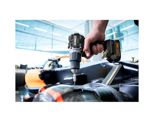 Шуруповерт DeWALT McLaren F1, XR Li-Ion PowerStack 18V GFN блок 2x1.7Ah, 90 Нм, кейс TSTAK (DCD85ME2GT)