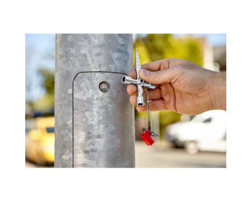 Ключ KNIPEX для електрошаф, професійний (00 11 04)