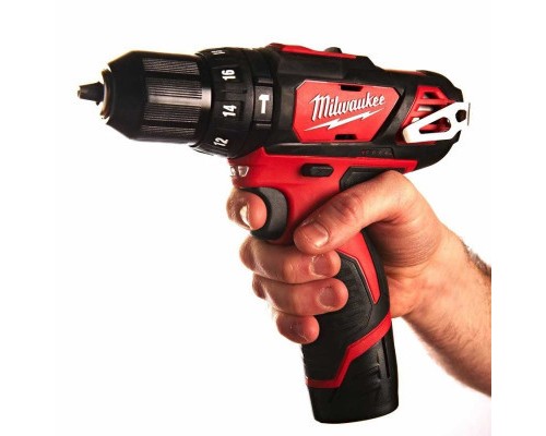Шуруповерт Milwaukee M12 BPD-202C, 2x2Ah, кейс (4933441940)