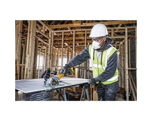 Дискова пила DeWALT 18В XR Li-Ion, безщіткова, диск 115х9.5 мм, 2.5 кг, 2x5Ah, кейс TSTAK (DCS571P2)