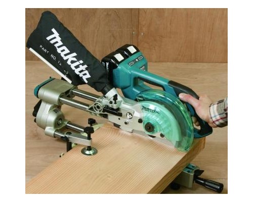 Торцювальна пила Makita с протяжкой LXT, 190мм (без АКБ и БП) (DLS714Z)