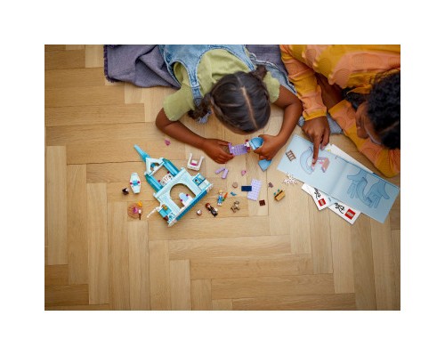 Конструктор LEGO Disney Крижаний палац Ельзи 163 деталей (43238)