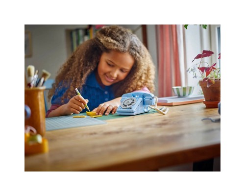 Конструктор LEGO Creator Ретро телефон (31174)