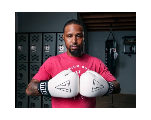 Боксерські рукавички Title Boxing Vegan Gloves White/Black 14 oz (VGFBG 14 oz WH/BK)