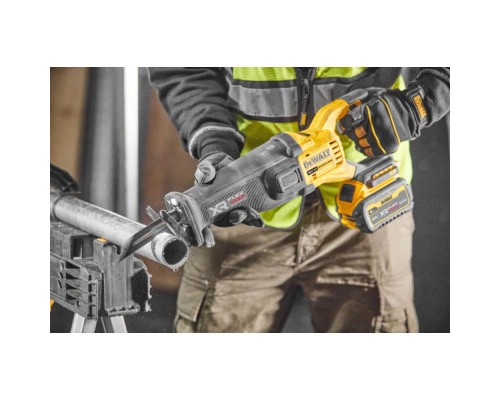 Шабельна пила DeWALT 18В XR Li-lon 6 Аг, 0 - 3000 ход/хв, кейс TSTAK (DCS386T1)