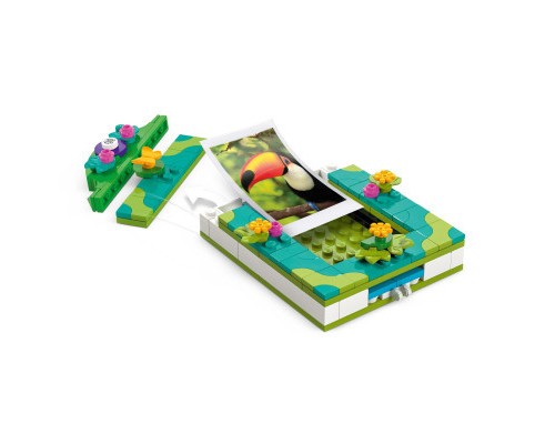 Конструктор LEGO Disney Classic Фоторамка й скриня для прикрас Мірабель 334 деталі (43239)