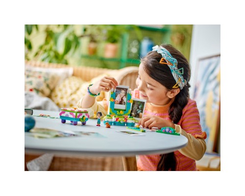 Конструктор LEGO Disney Classic Фоторамка й скриня для прикрас Мірабель 334 деталі (43239)