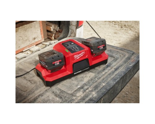 Зарядний пристрій для акумуляторів інструменту Milwaukee M18 DBSC Dual SUPER CHARGER (4932492531)