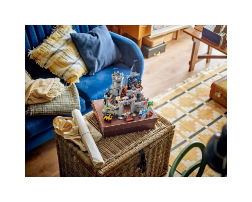 Конструктор LEGO Creator Середньовічний замок із лицарем на коні (31168)