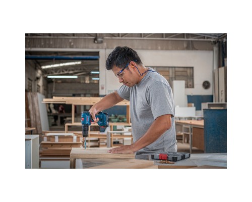 Шуруповерт Bosch GSB 185-LI, 2х2.0 Ah, ЗП GAL 18V-20, кейс (0.601.9K3.100)