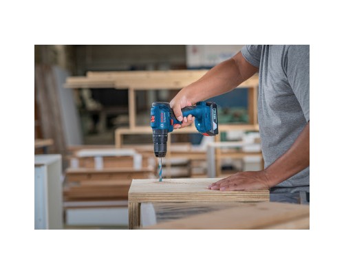 Шуруповерт Bosch GSB 185-LI, 2х2.0 Ah, ЗП GAL 18V-20, кейс (0.601.9K3.100)