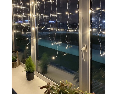 Гірлянда ColorWay Бахрома 3 м x 0.6 м 100 Led IP20 теплий колір USB (CW-GF-100L36UWW)
