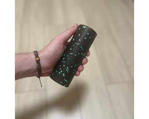 Масажний ролик PowerPlay PP-4346 Mini EPP Foam Roller 15x5,3см Чорно/Зелений (PP_4346_Green_(15*5))