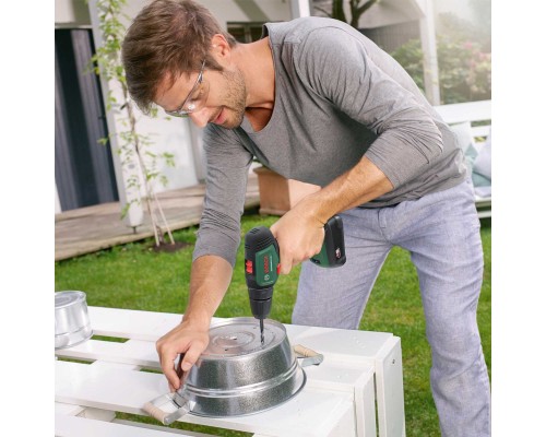 Шуруповерт Bosch UniversalDrill 18V, 2x1.5Ач, 40Нм, 440/1450 об/хв, ЗП, 1.2кг, кейс (0.603.9D4.002)