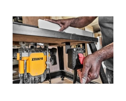 Фрезер DeWALT 9000 - 22000 об/хв, цанговий патрон 12 мм, пульт ДК, кейс TSTAK (DWE627KT)