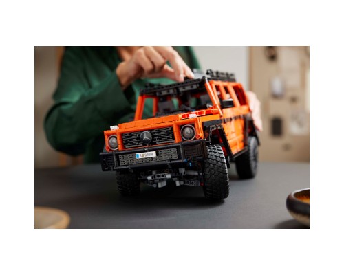 Конструктор LEGO Technic Mercedes-Benz G 500 PROFESSIONAL Line (42177)