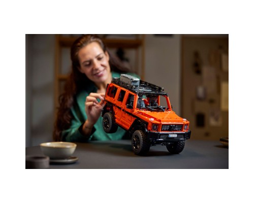 Конструктор LEGO Technic Mercedes-Benz G 500 PROFESSIONAL Line (42177)