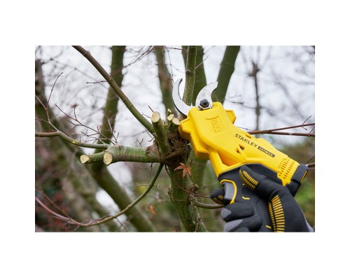 Секатор Stanley FATMAX акумуляторний, 18 В, Li-Ion 4Ah, до 32 мм, 4 кг (SFMCPP32M1)