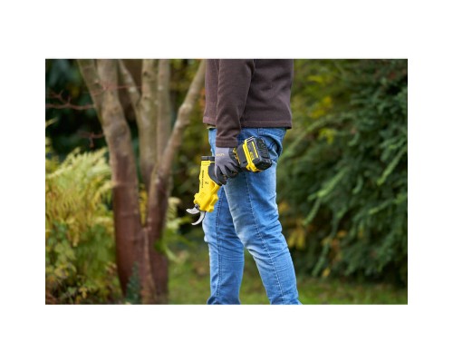 Секатор Stanley FATMAX акумуляторний, 18 В, Li-Ion 4Ah, до 32 мм, 4 кг (SFMCPP32M1)