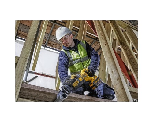 Шабельна пила DeWALT 54В XR FLEXVOLT Li-lon 3 Аг, 0 - 3000 ход/хв, 3.54 кг, кейс TSTAK (DCS389X2)