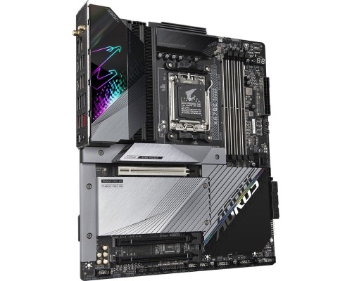 Материнська плата GIGABYTE X670E AORUS MASTER