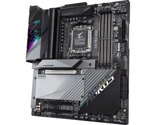 Материнська плата GIGABYTE X670E AORUS MASTER