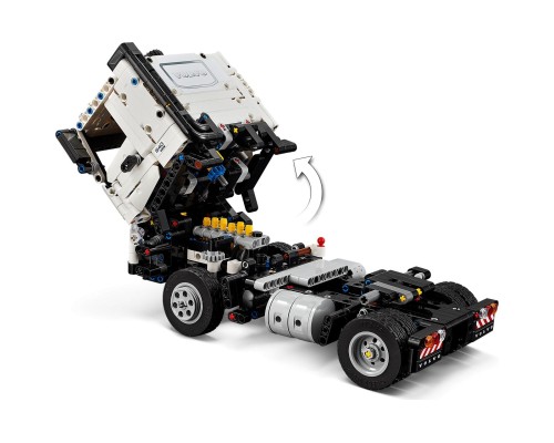 Конструктор LEGO Technic Вантажівка Volvo FMX і Електричний екскаватор EC230 (42175)