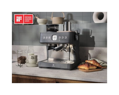 Ріжкова кавоварка еспресо Electrolux E8EC1-8BP