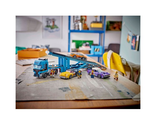 Конструктор LEGO City Вантажівка-транспортер зі спортивними авто (60408)