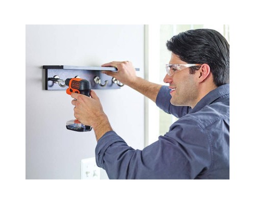 Викрутка акумуляторна Black&Decker 3.6 Li-Ion, 180 об/хв, реверс, підсвічування, 0.4 кг (BDCSFS30C) Викрутка акумуляторна Black&Decker 3.6 Li-Ion, 180 об/хв, реверс, підсвічування, 0.4 кг (BDCSFS30C)
