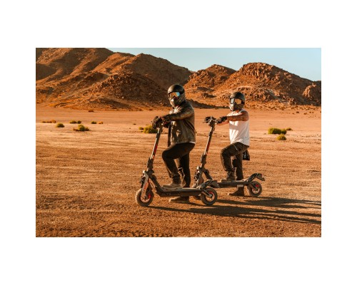 Електросамокат Segway GT3 PRO чорний (AA.06.02.02.0004)