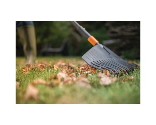 Граблі Fiskars для листя великі QuikFit (1000642)