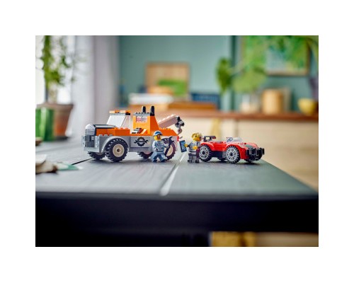 Конструктор LEGO City Евакуатор і ремонт спортивних авто (60435)