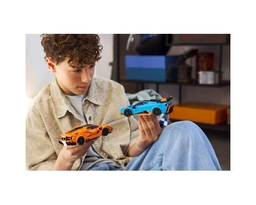 Конструктор LEGO Speed Champions Lamborghini Revuelto та Huracan STO (77238)