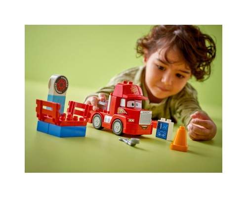 Конструктор LEGO DUPLO Disney Мак на перегонах 14 деталей (10417)