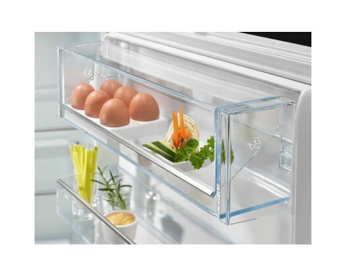 Холодильник Electrolux ENP7TD75S