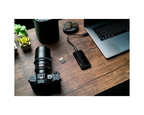 Накопичувач SSD USB 3.2 500GB Micron (CT500X8SSD9)