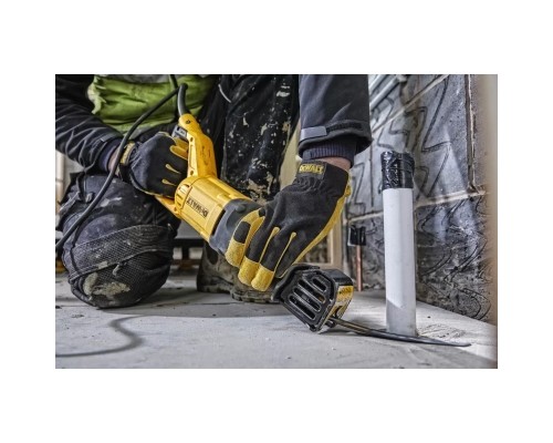 Шабельна пила DeWALT 1100 Вт, 0 - 2800 хід/хв, величина ходу 29 мм, 3.5 кг, кейс (DWE305PK)