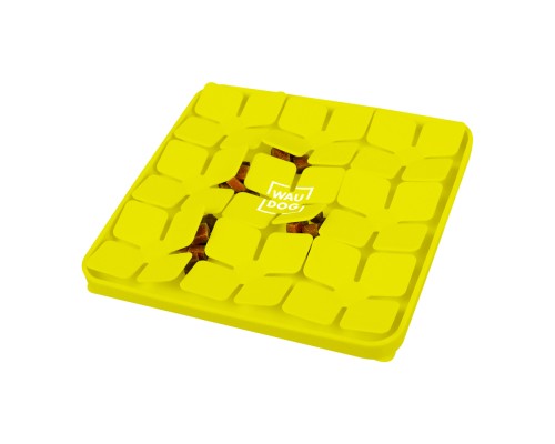 Універсальний посуд для тварин WAUDOG Silicone Килимок для пошуку корму 20х20х1.7 см жовтий (23518)