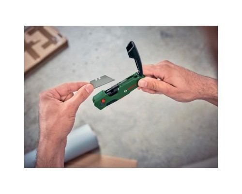 Ніж монтажний Bosch трапецієподібний складний, корпус пластик, 144мм (1.600.A02.75M)